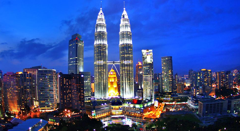 singapore-to-malaysia-charter-maxi-cab-bookings